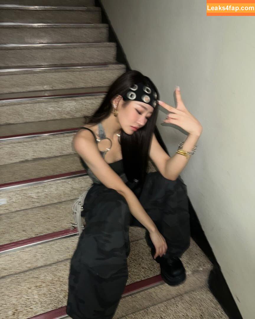 WomenK-pop /  leaked photo photo #4621