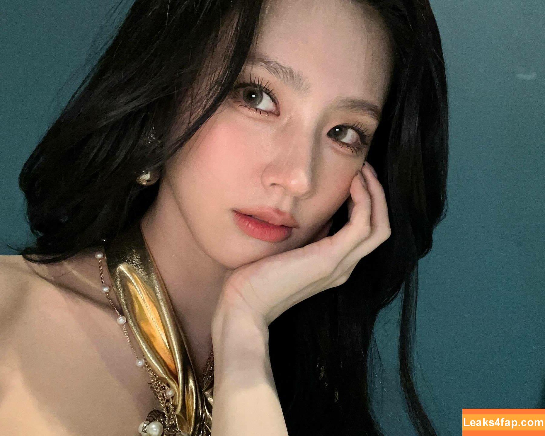 WomenK-pop /  leaked photo photo #4642