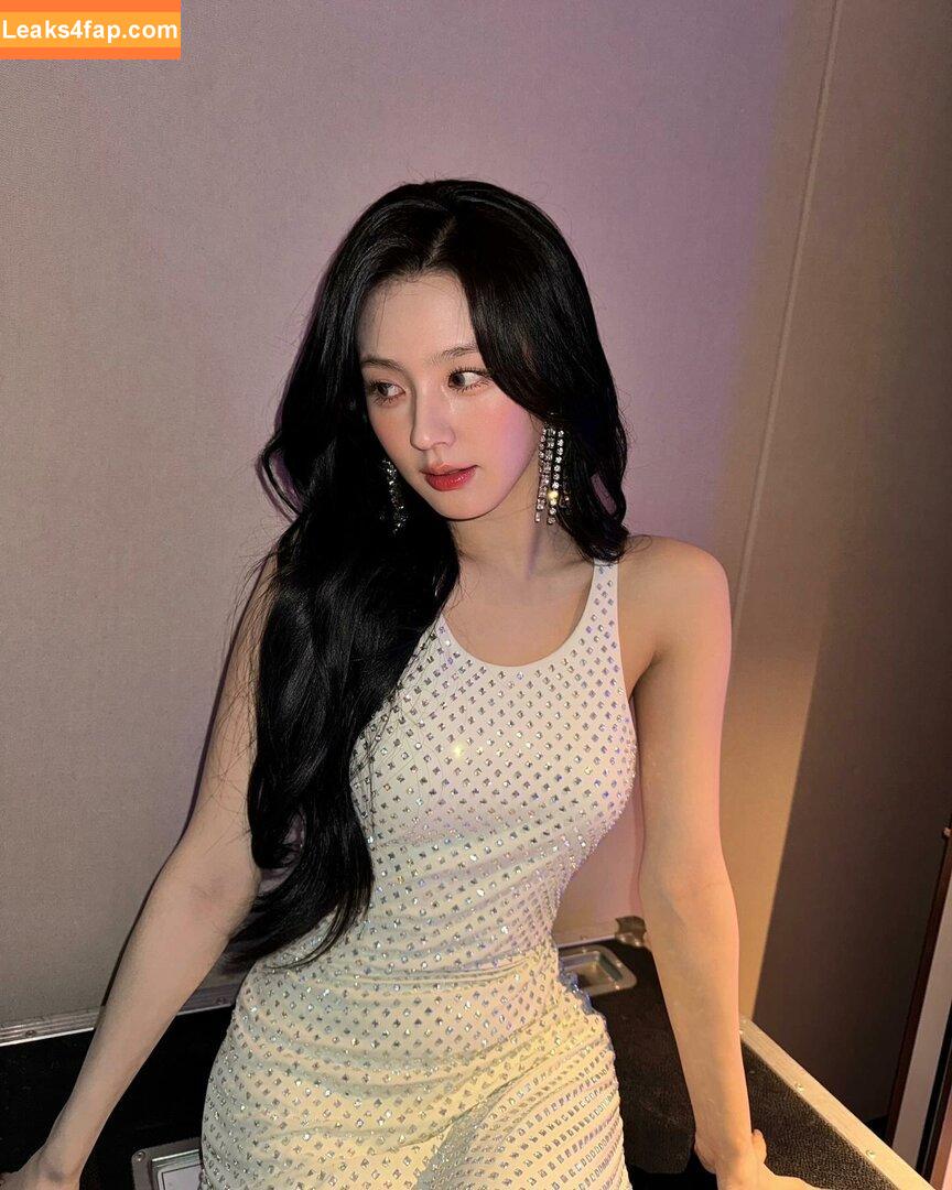 WomenK-pop /  leaked photo photo #4645