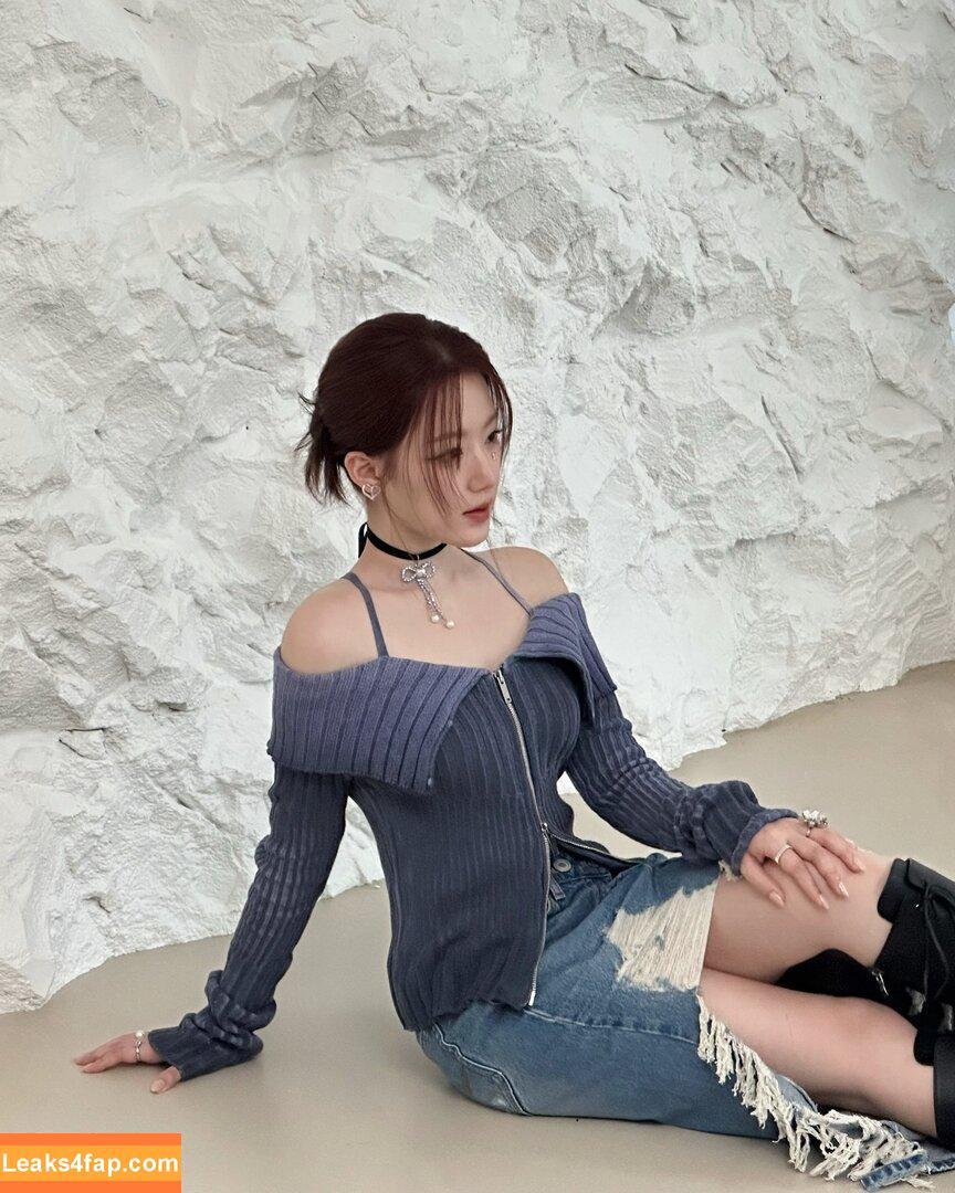 WomenK-pop /  leaked photo photo #4656