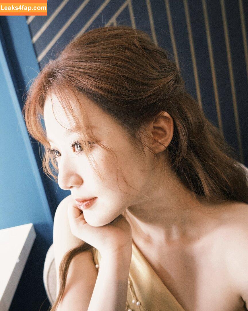 WomenK-pop /  leaked photo photo #4658