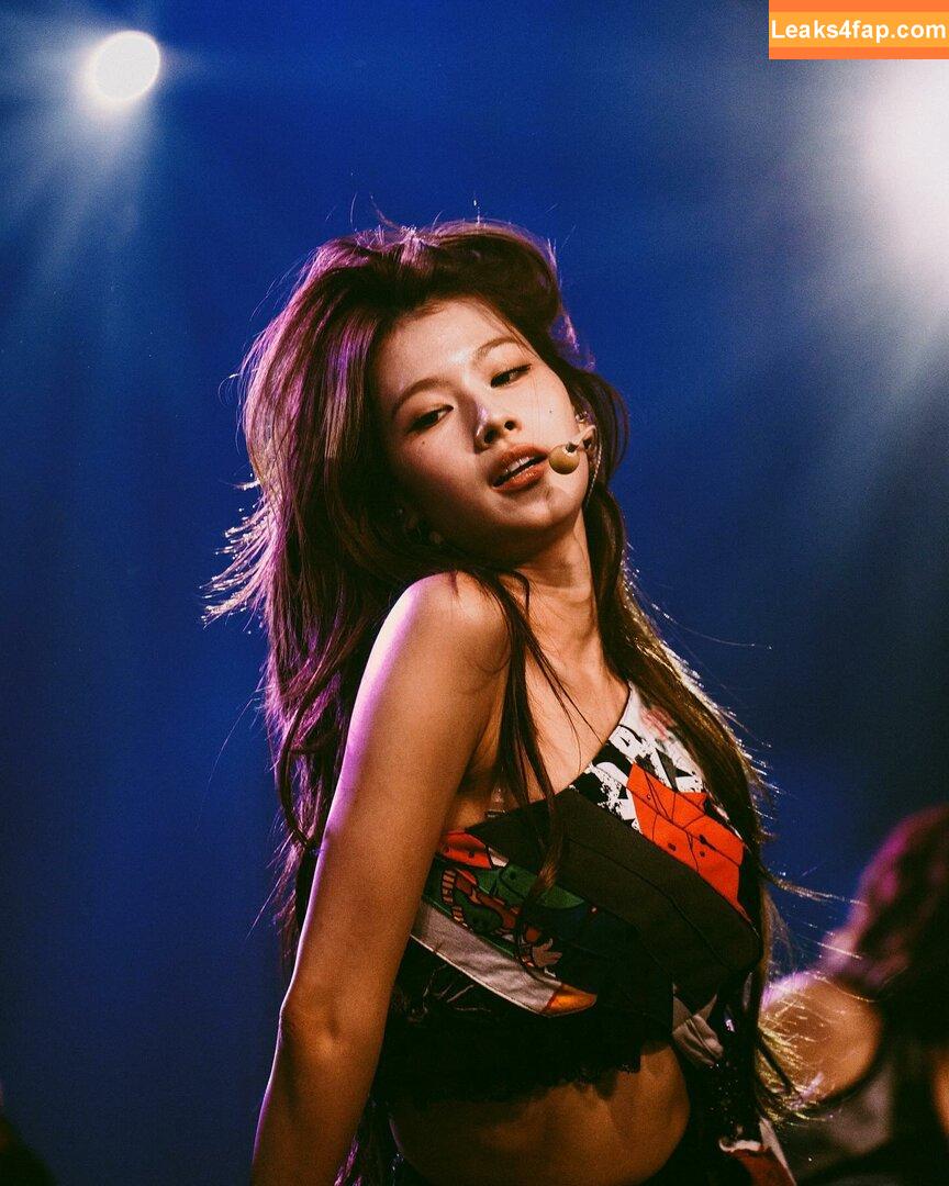 WomenK-pop /  leaked photo photo #4660