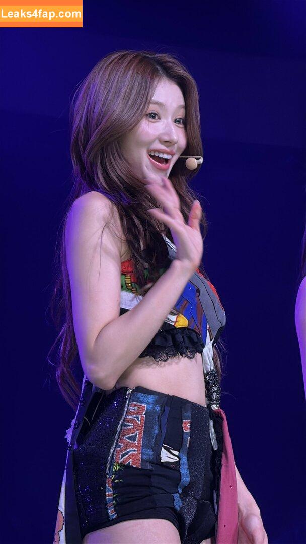 WomenK-pop /  leaked photo photo #4667