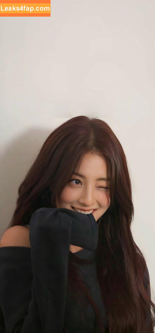 WomenK-pop /  leaked photo photo #4677