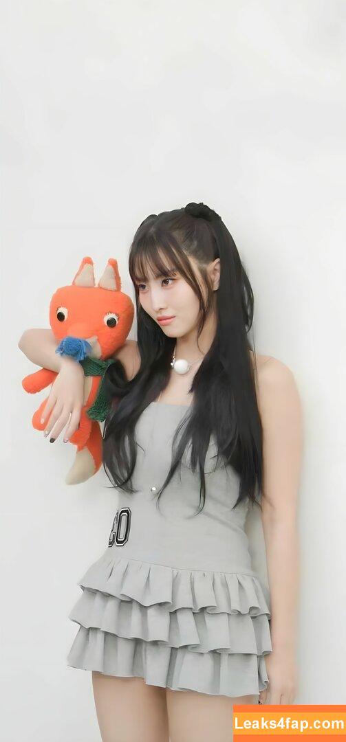 WomenK-pop /  leaked photo photo #4690