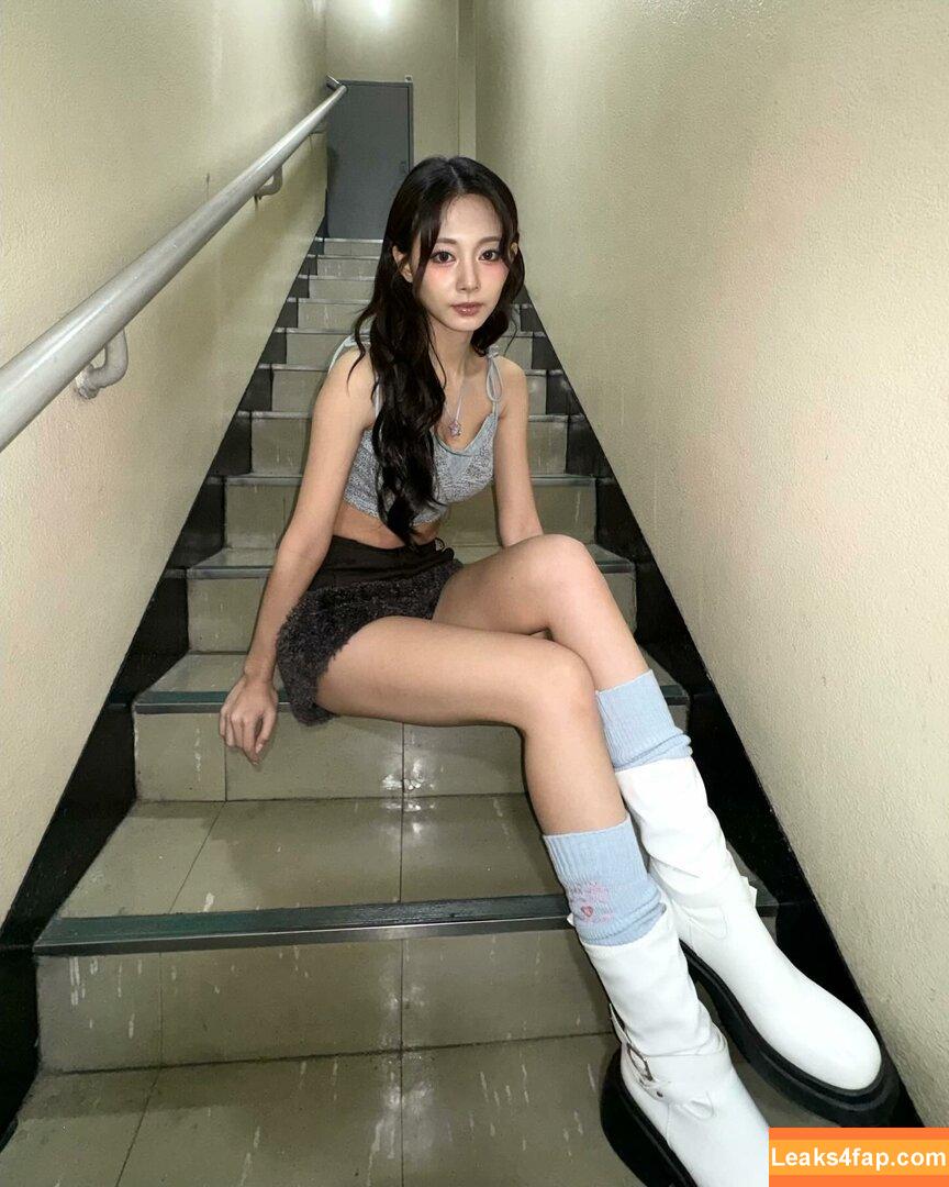 WomenK-pop /  leaked photo photo #4705