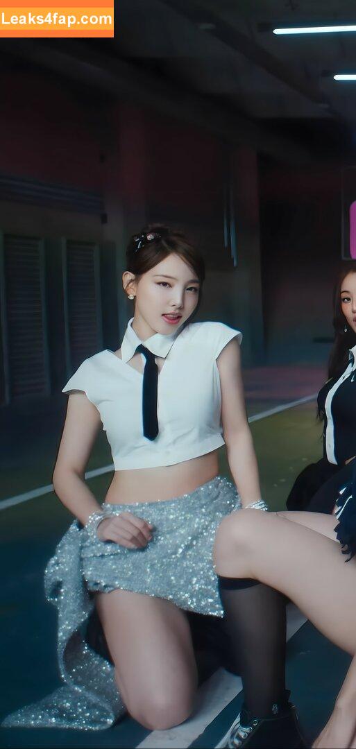 WomenK-pop /  leaked photo photo #4735