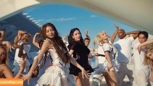 WomenK-pop photo #4067