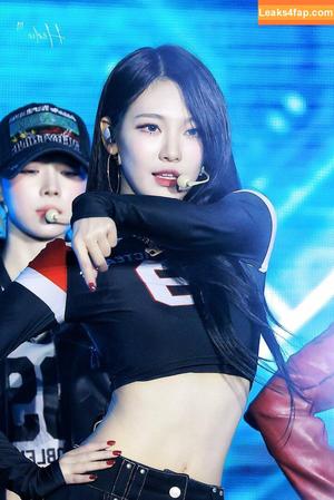 WomenK-pop photo #4102