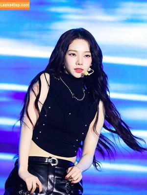 WomenK-pop photo #4110