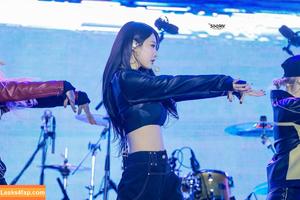 WomenK-pop photo #4114