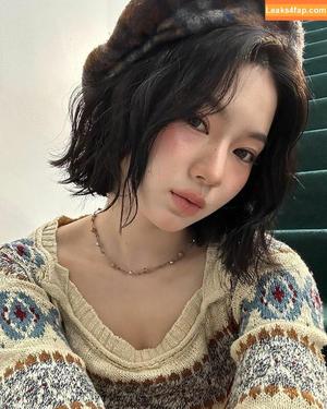 WomenK-pop photo #4133