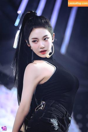 WomenK-pop photo #4168