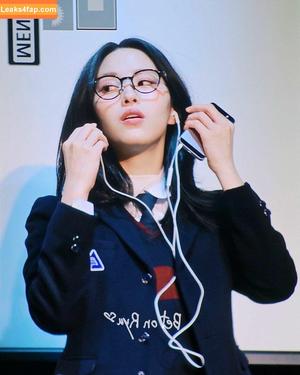 WomenK-pop photo #4296