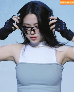 WomenK-pop photo #4306