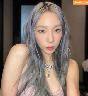 WomenK-pop photo #4325