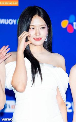 WomenK-pop photo #4345