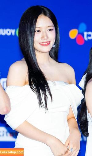 WomenK-pop photo #4348