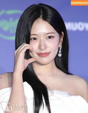 WomenK-pop photo #4357