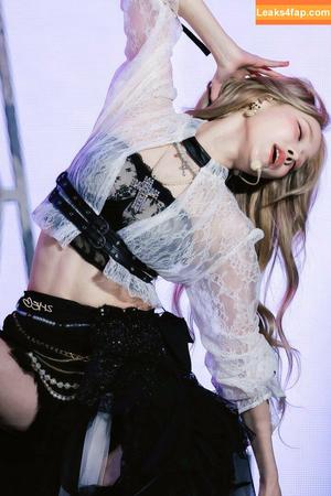 WomenK-pop photo #4367