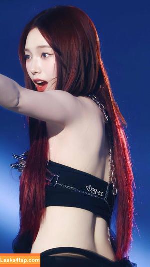 WomenK-pop photo #4405