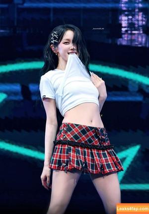 WomenK-pop photo #4411