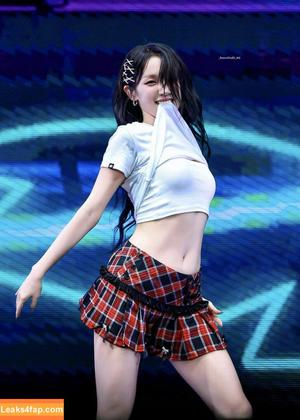 WomenK-pop photo #4412