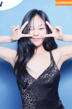 WomenK-pop photo #4415