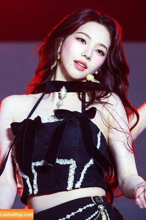 WomenK-pop photo #4463