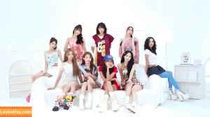 WomenK-pop photo #4532