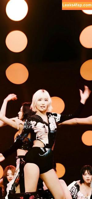 WomenK-pop photo #4572