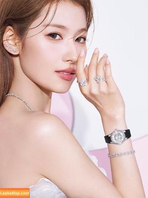 WomenK-pop photo #4625
