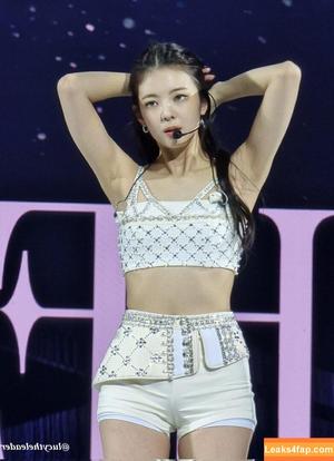 WomenK-pop photo #4632