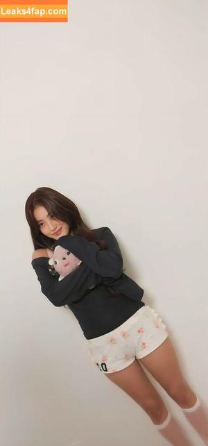 WomenK-pop photo #4676