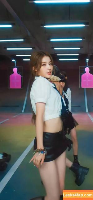 WomenK-pop photo #4741