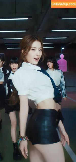 WomenK-pop photo #4742