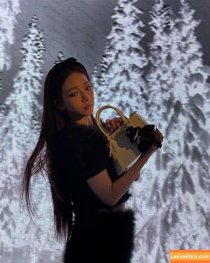 WomenK-pop photo #4767