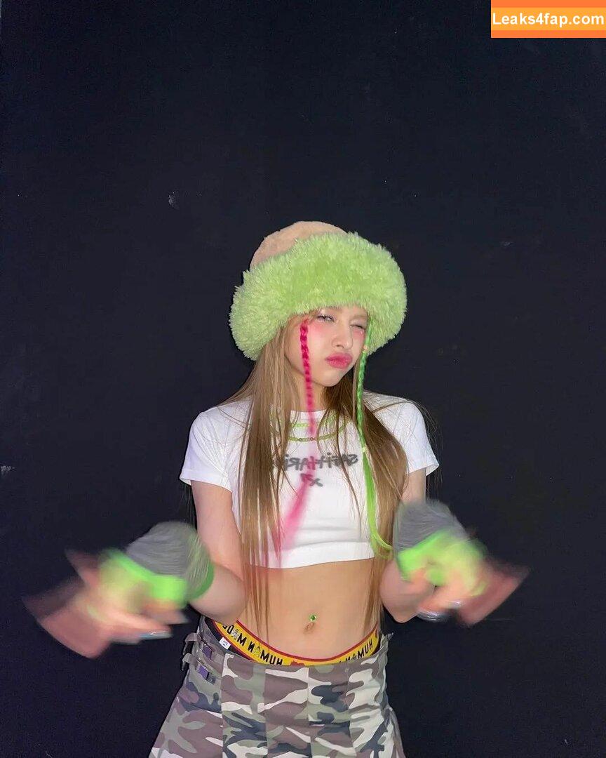 WomenK-pop /  leaked photo photo #5118