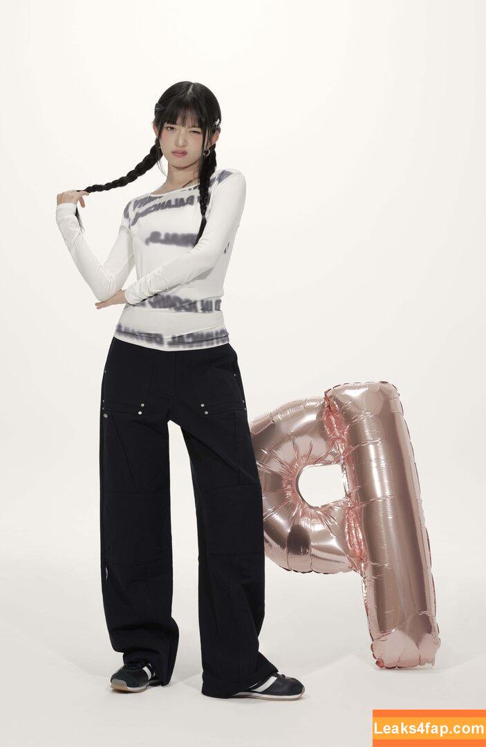 WomenK-pop /  leaked photo photo #5257