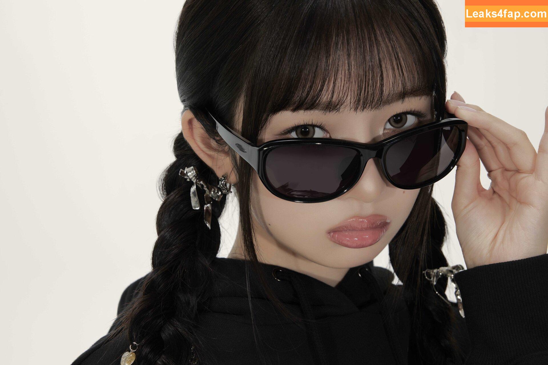 WomenK-pop /  leaked photo photo #5259