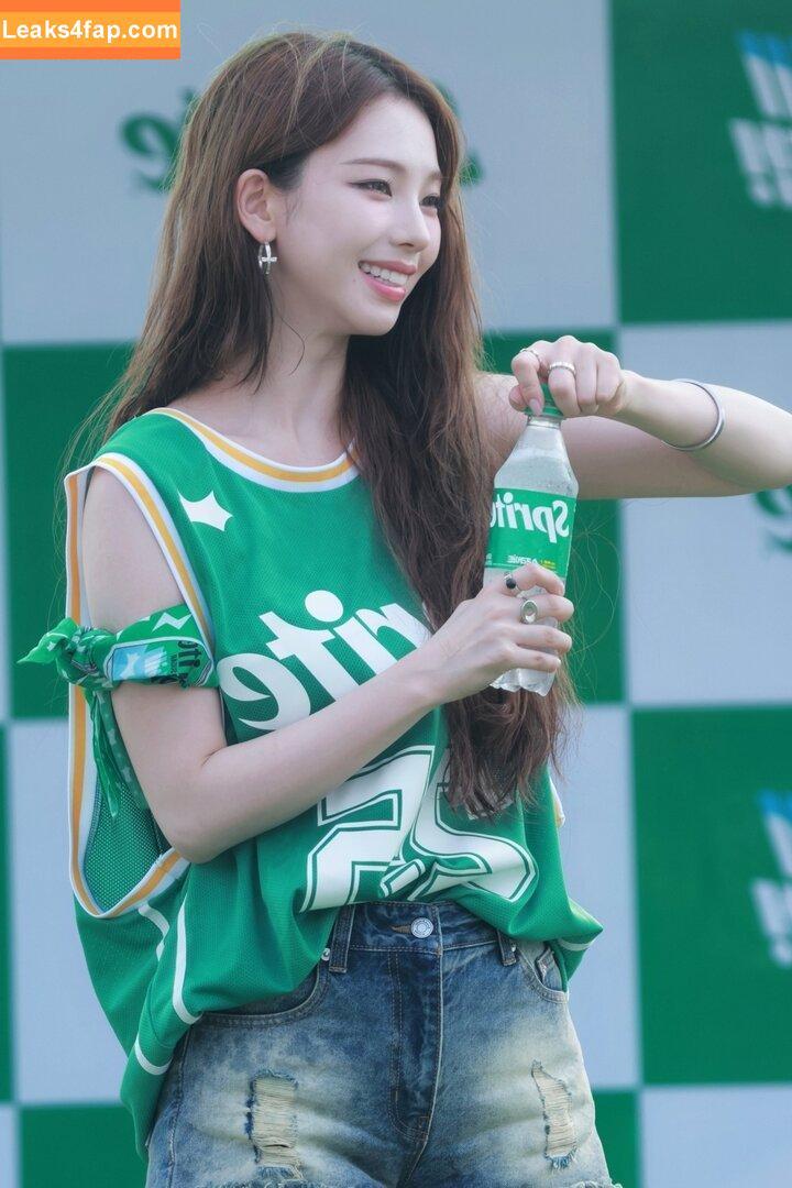 WomenK-pop /  leaked photo photo #5292