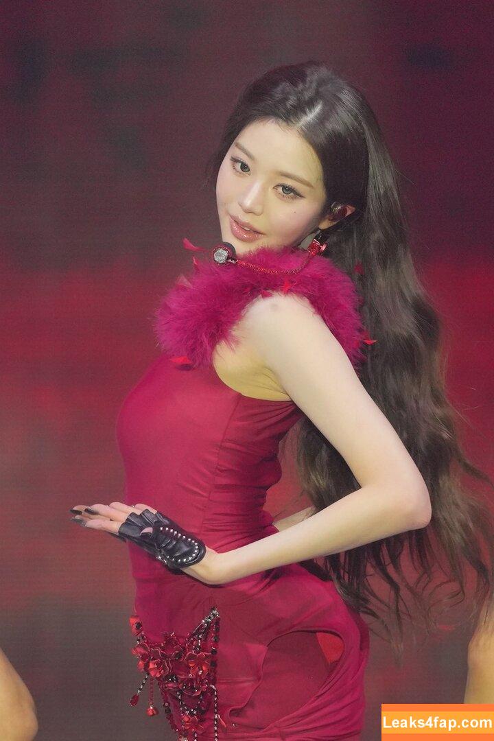 WomenK-pop /  leaked photo photo #5467