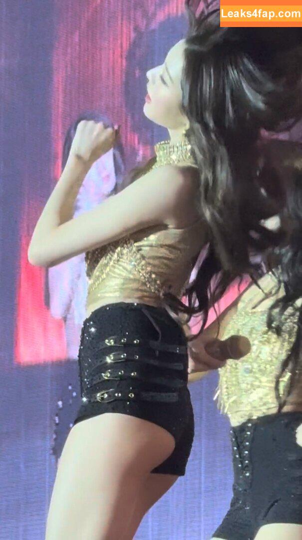 WomenK-pop /  leaked photo photo #5475