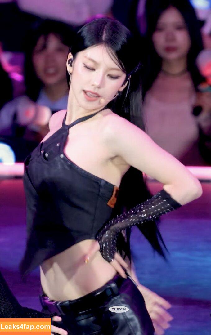 WomenK-pop /  leaked photo photo #5494