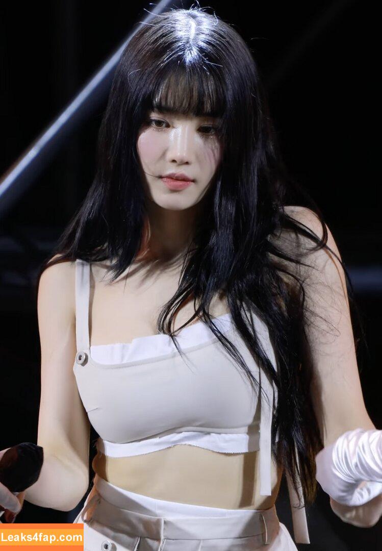 WomenK-pop /  leaked photo photo #5498