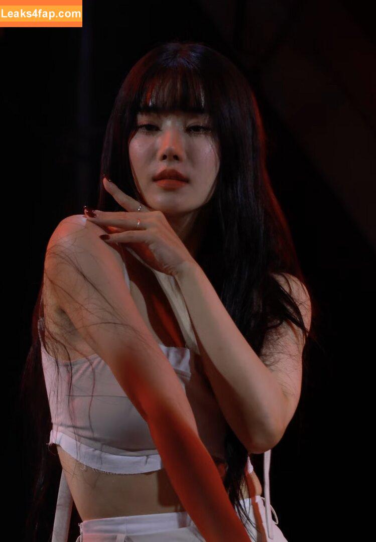 WomenK-pop /  leaked photo photo #5499