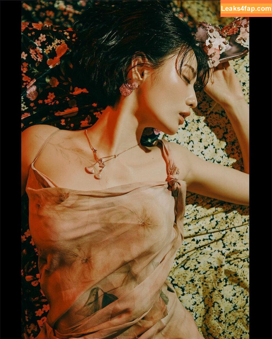 WomenK-pop /  leaked photo photo #5517