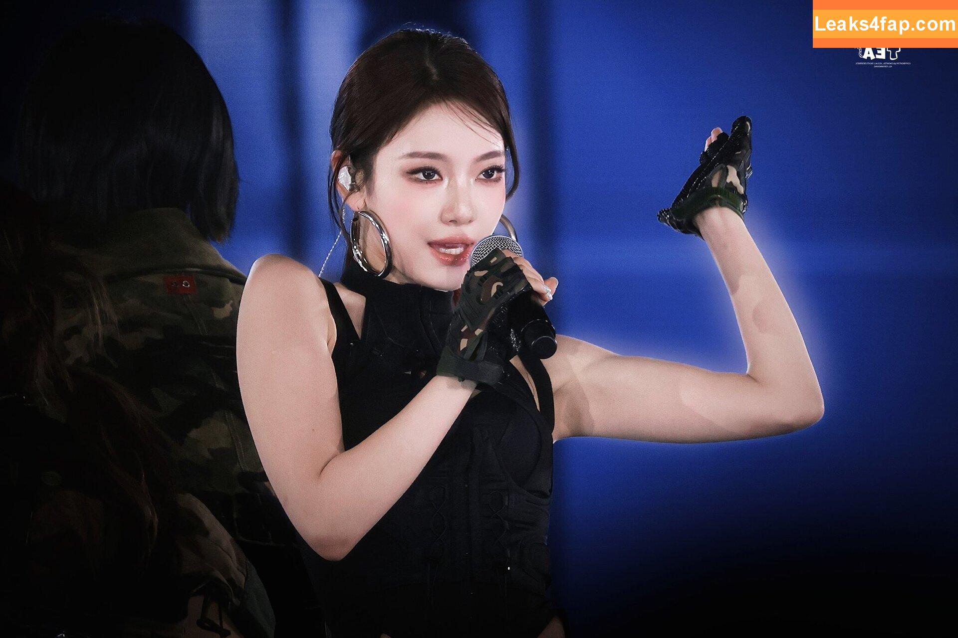 WomenK-pop /  leaked photo photo #5624