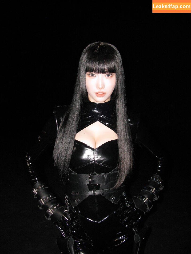 WomenK-pop /  leaked photo photo #5647