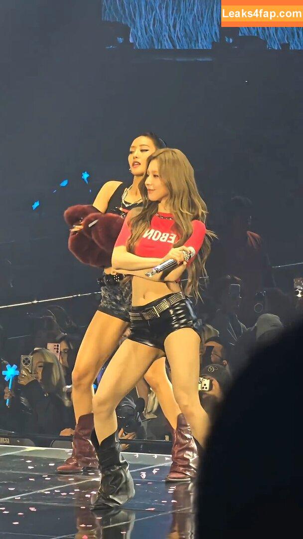 WomenK-pop /  leaked photo photo #5684